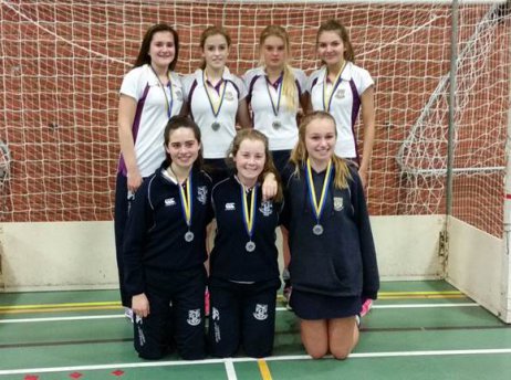 U16 girls’ hockey team qualify for National Indoor Finals